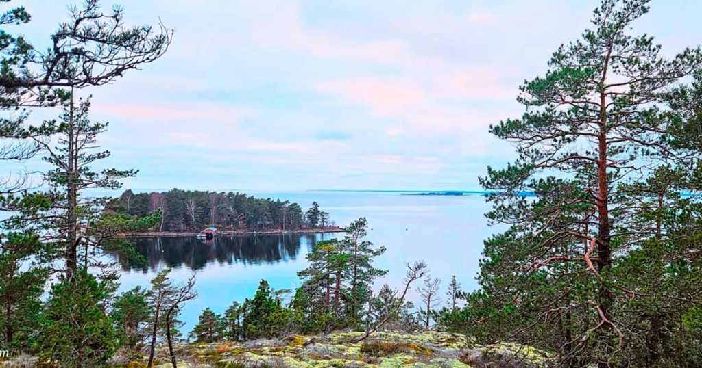 Luonto- ja maisemakuva Eidisvikenistä.